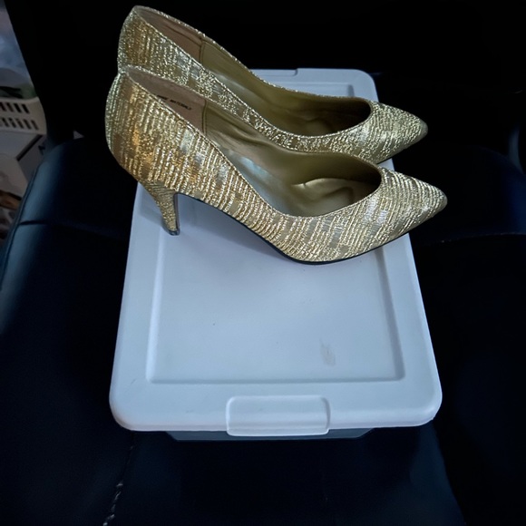 Heels - Picture 8 of 9